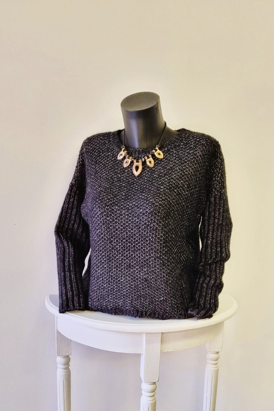 Studio-w - Black & silver round neckline wide fit jersey with hi-lo hem