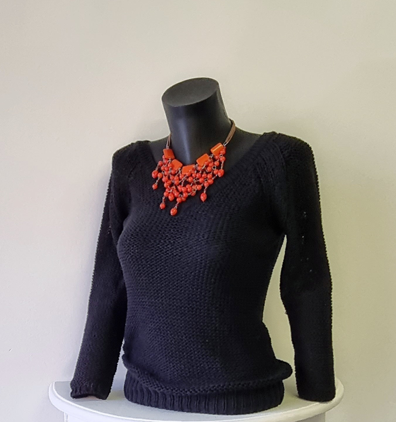 Lara Knit - Hand knitted v-neckline black jersey