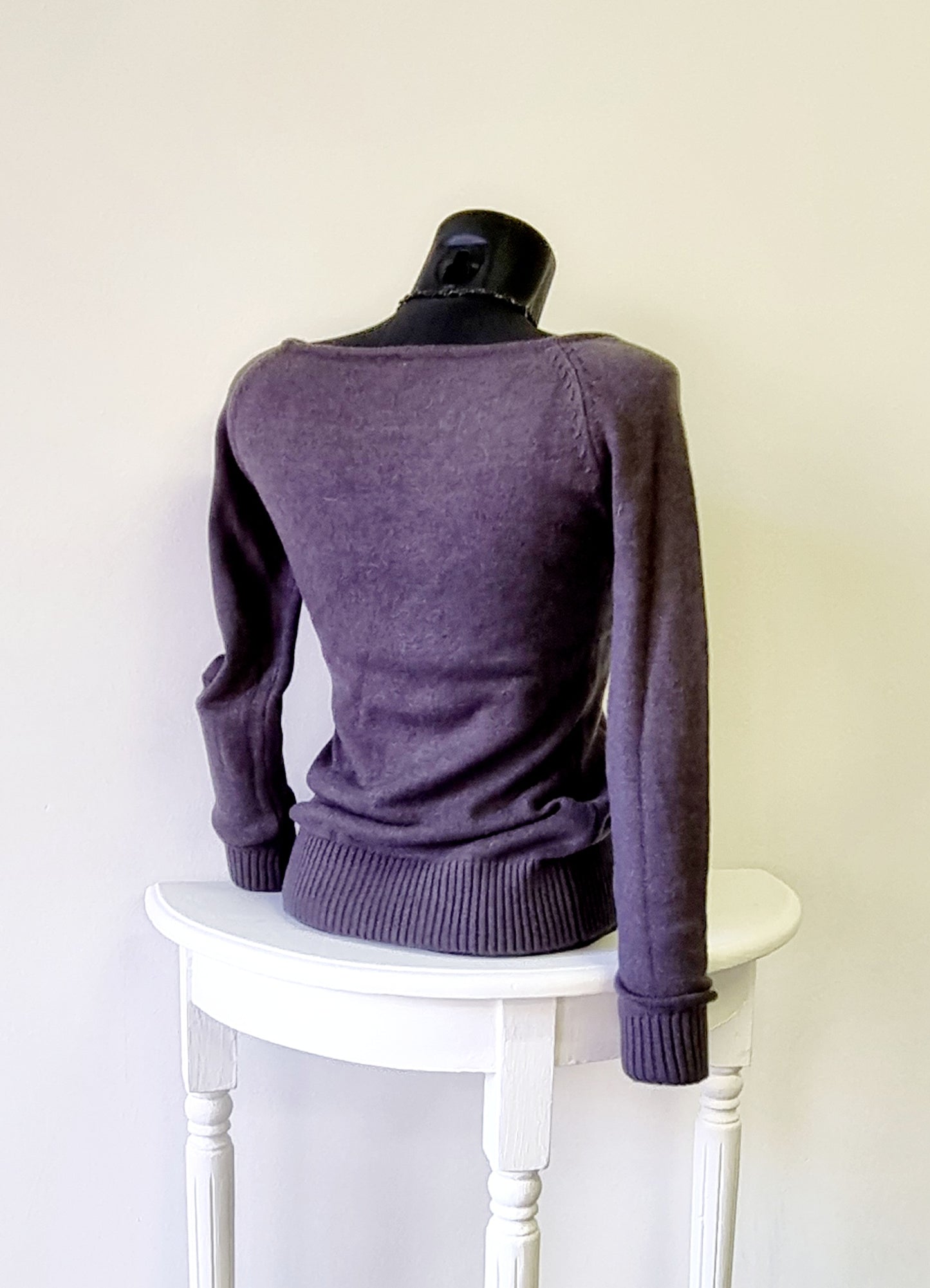 Bon Bon Collection - Dark grey jersey with unique wide rounded neckline