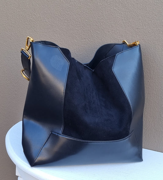 Charles & Kieth - Single strap black shoulder bag