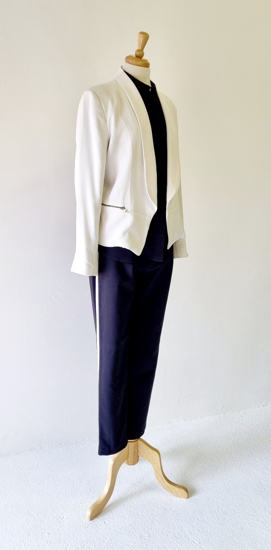 Zara Woman - Black trousers with white stripe on side