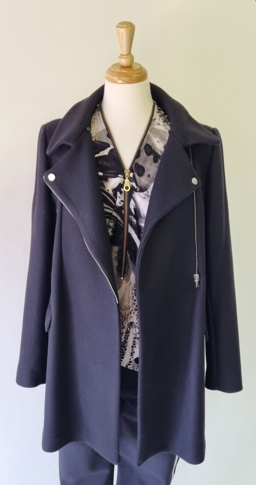 Chewy - Zip embellished animal print blouse