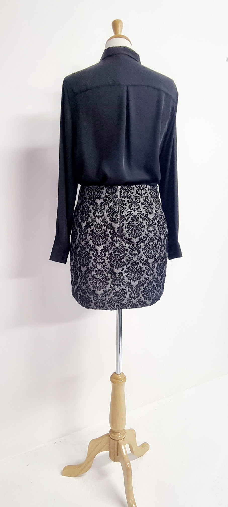 Edition - Black & Grey shimmery mini skirt