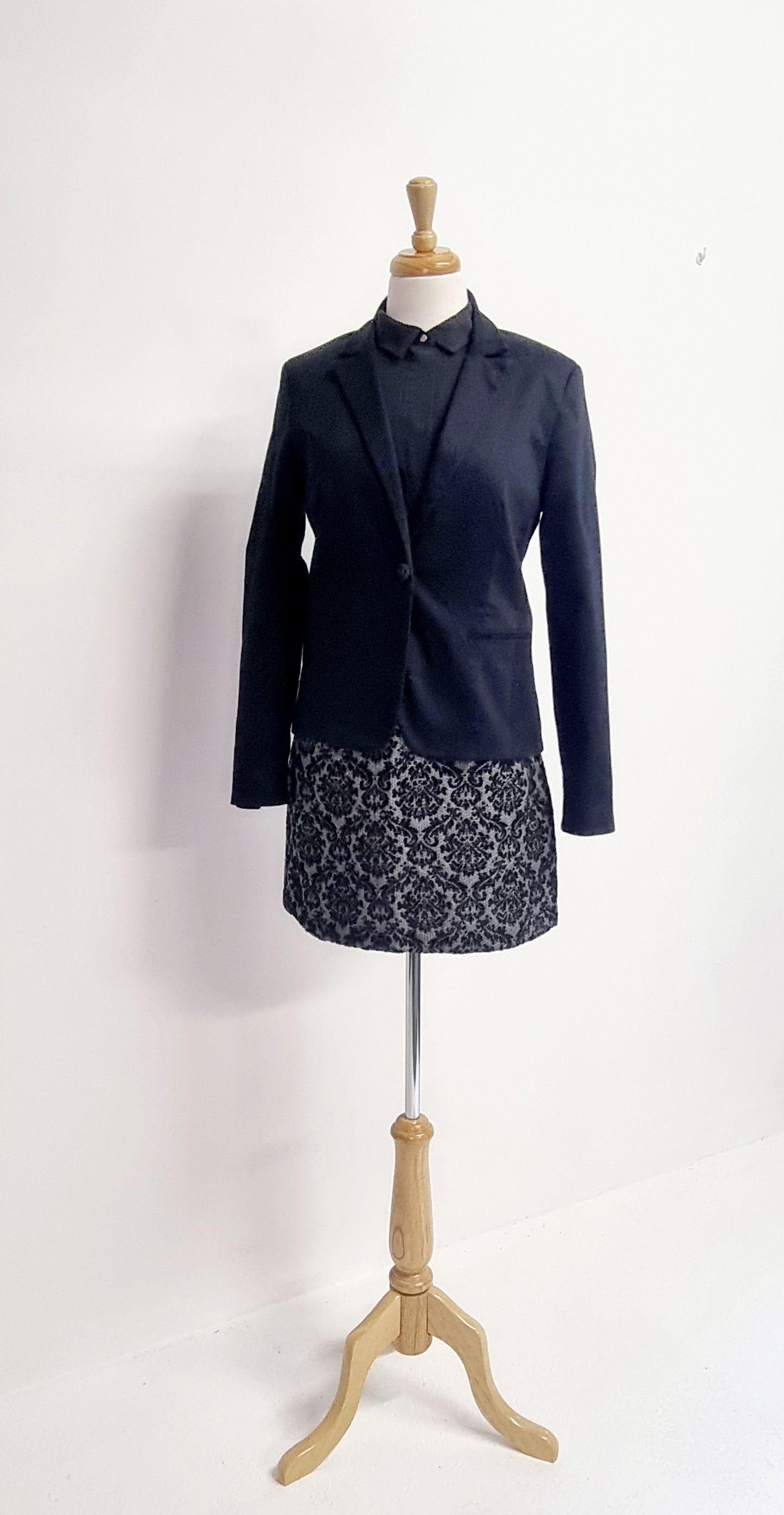 Edition - Black & Grey shimmery mini skirt