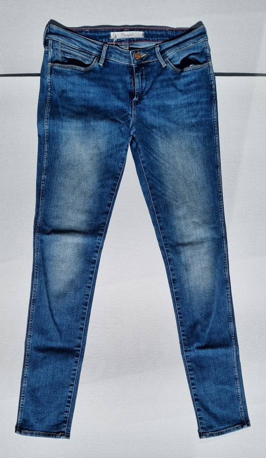 Wrangler - Straight leg blue jeans