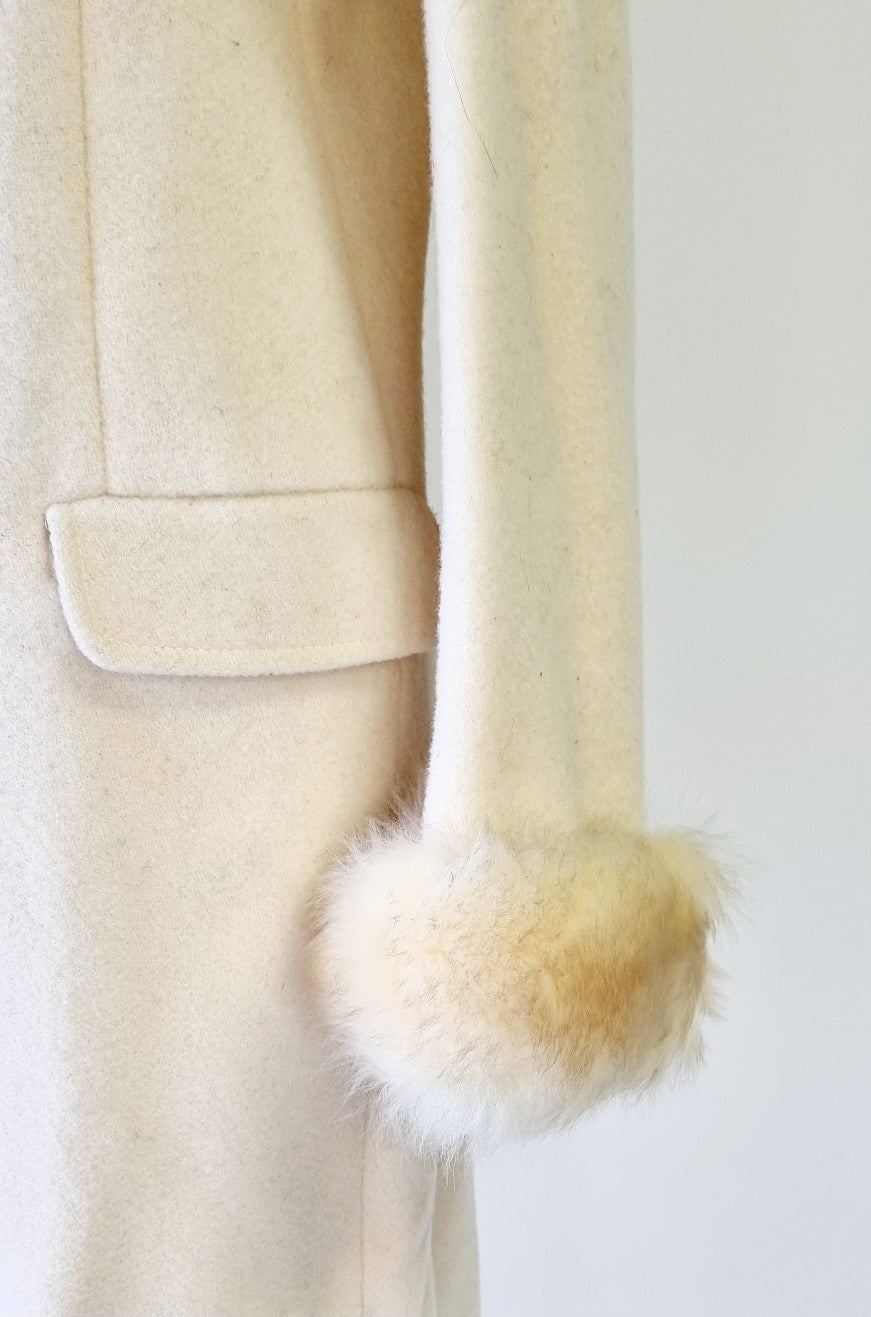No Brand - Pure wool cream winter coat with faux fur