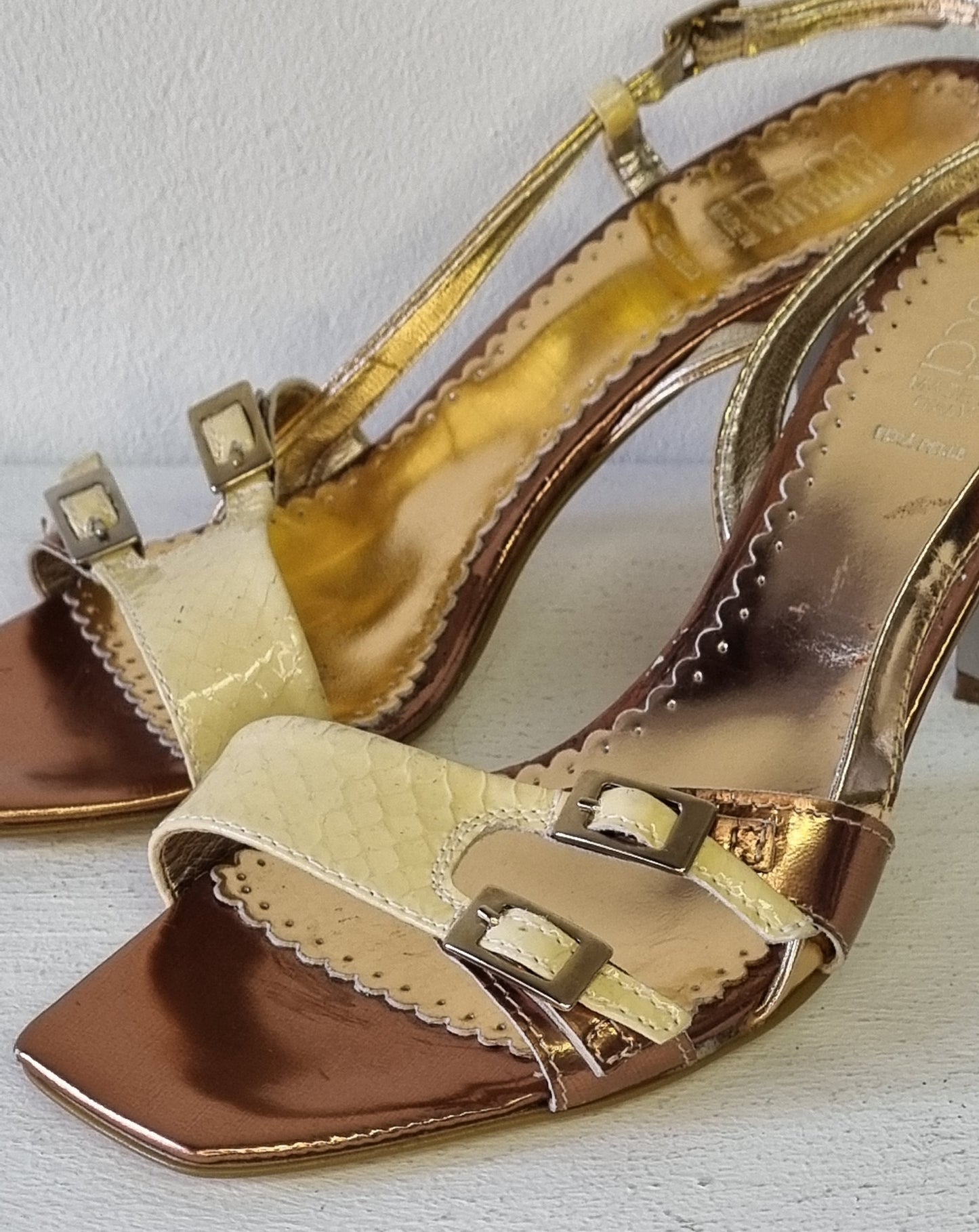 Barbara Bucci - Vera Pelle made in Italy - Gold Upper And Silver Heeled Designer Vintage Sandals