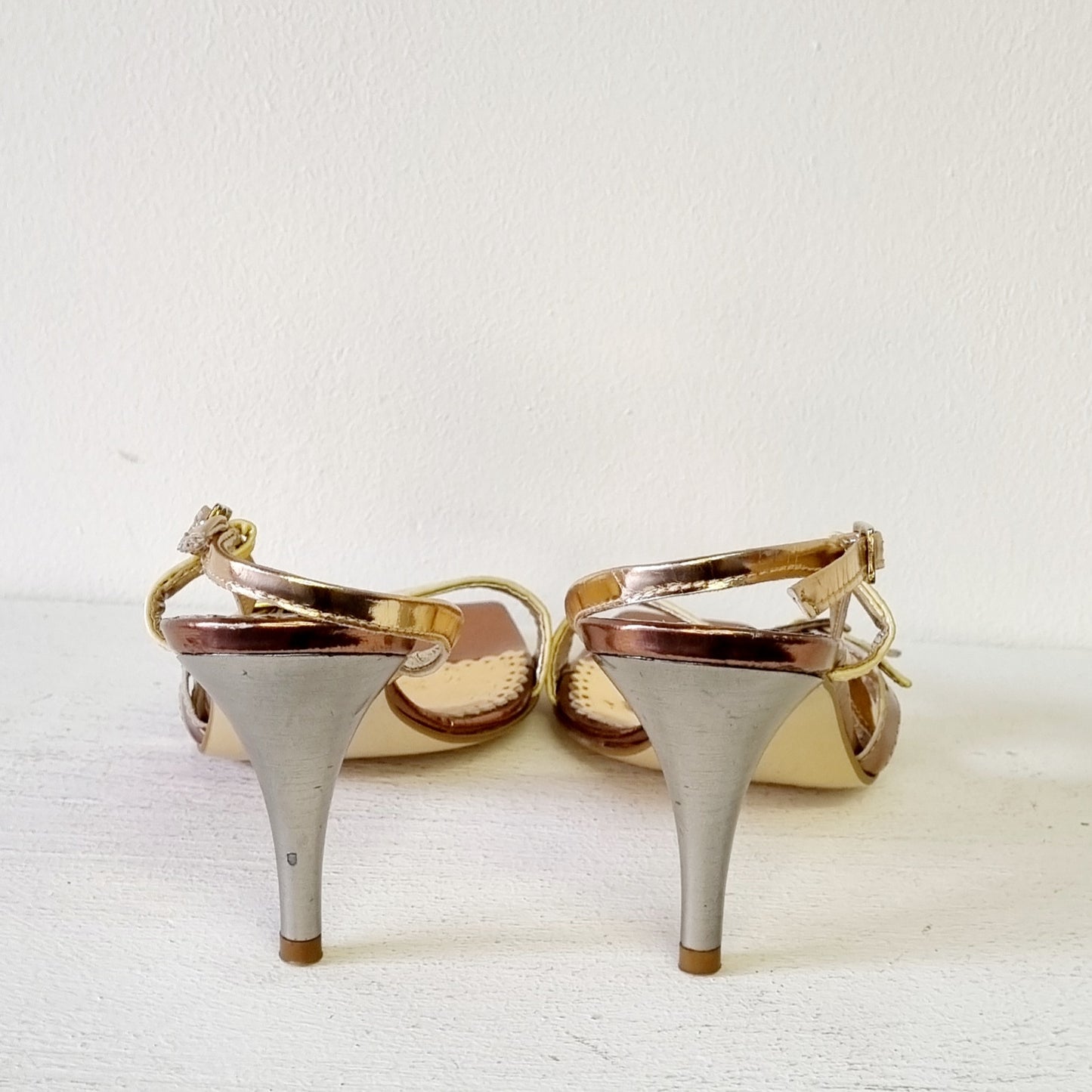 Barbara Bucci - Vera Pelle made in Italy - Gold Upper And Silver Heeled Designer Vintage Sandals