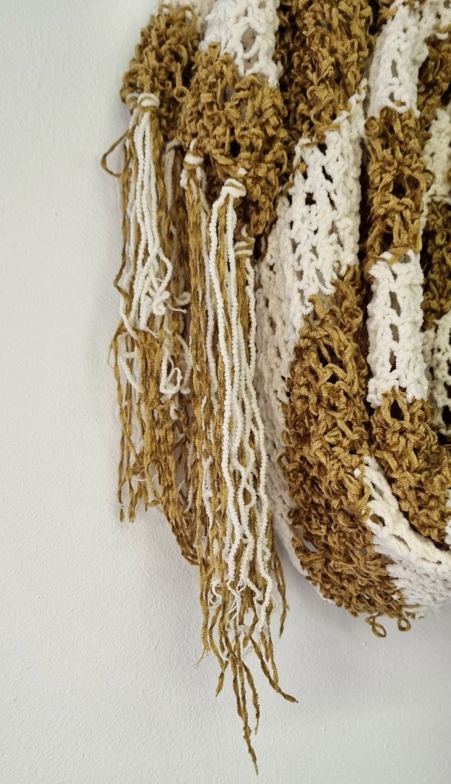 No Brand - Camel & Off White Woven Tasseled Winter Scarf