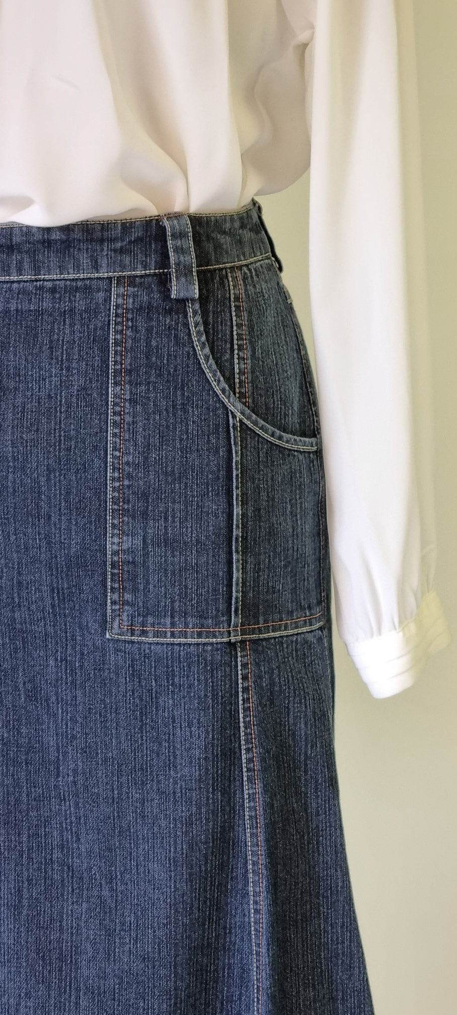 Sarry SA - Classic fit and flare knee length denim skirt