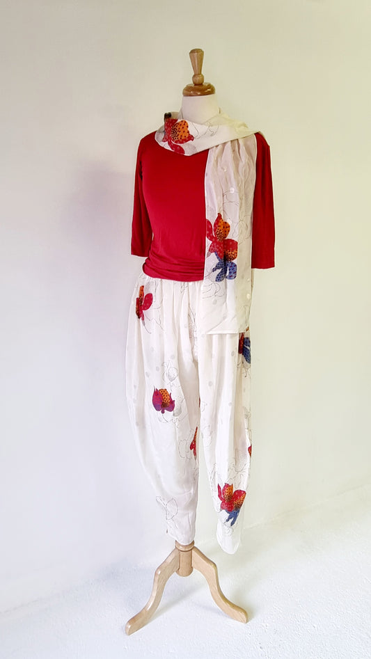 Eric Laage - Beige & Red flower patterned 4-Piece Harem Pants Set