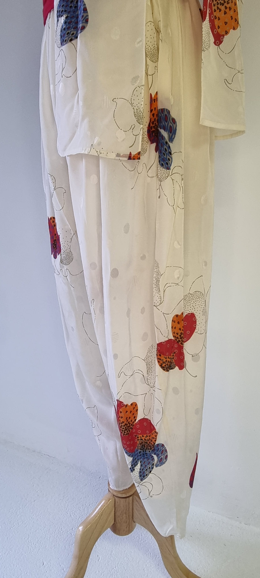 Eric Laage - Beige & Red flower patterned 4-Piece Harem Pants Set