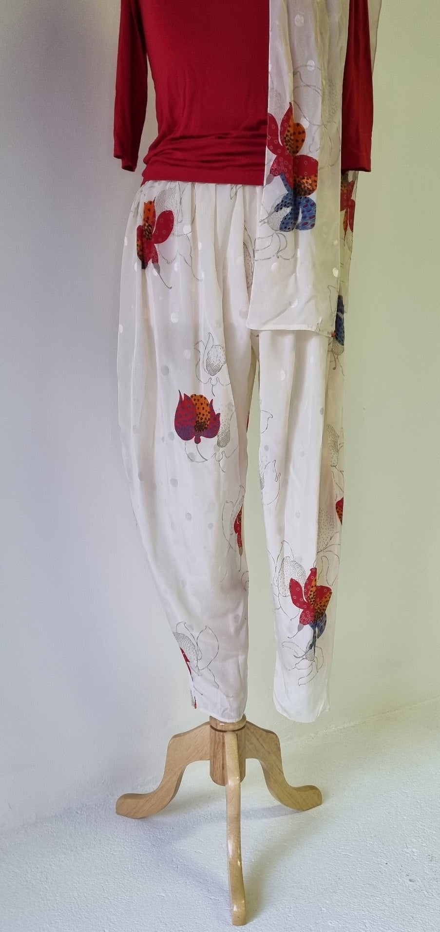 Eric Laage - Beige & Red flower patterned 4-Piece Harem Pants Set