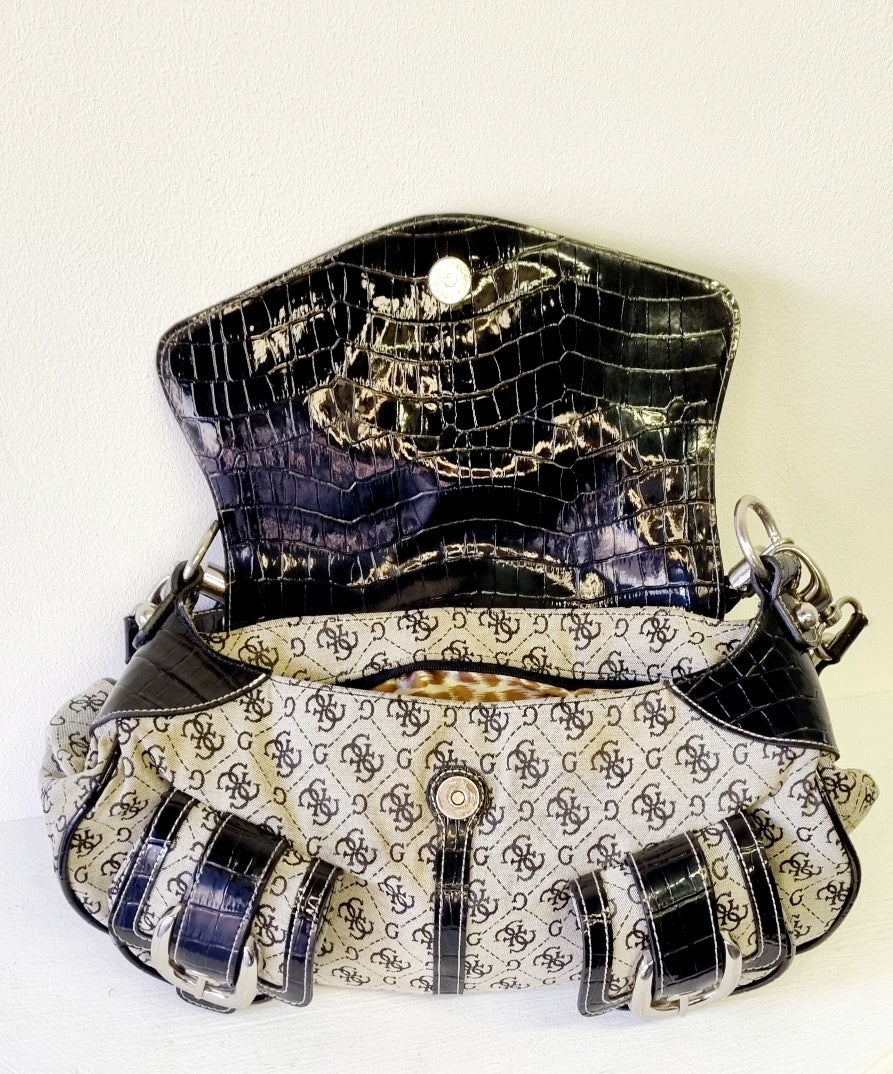 Guess - Stylish Vintage Black Guess Shoulder Bag