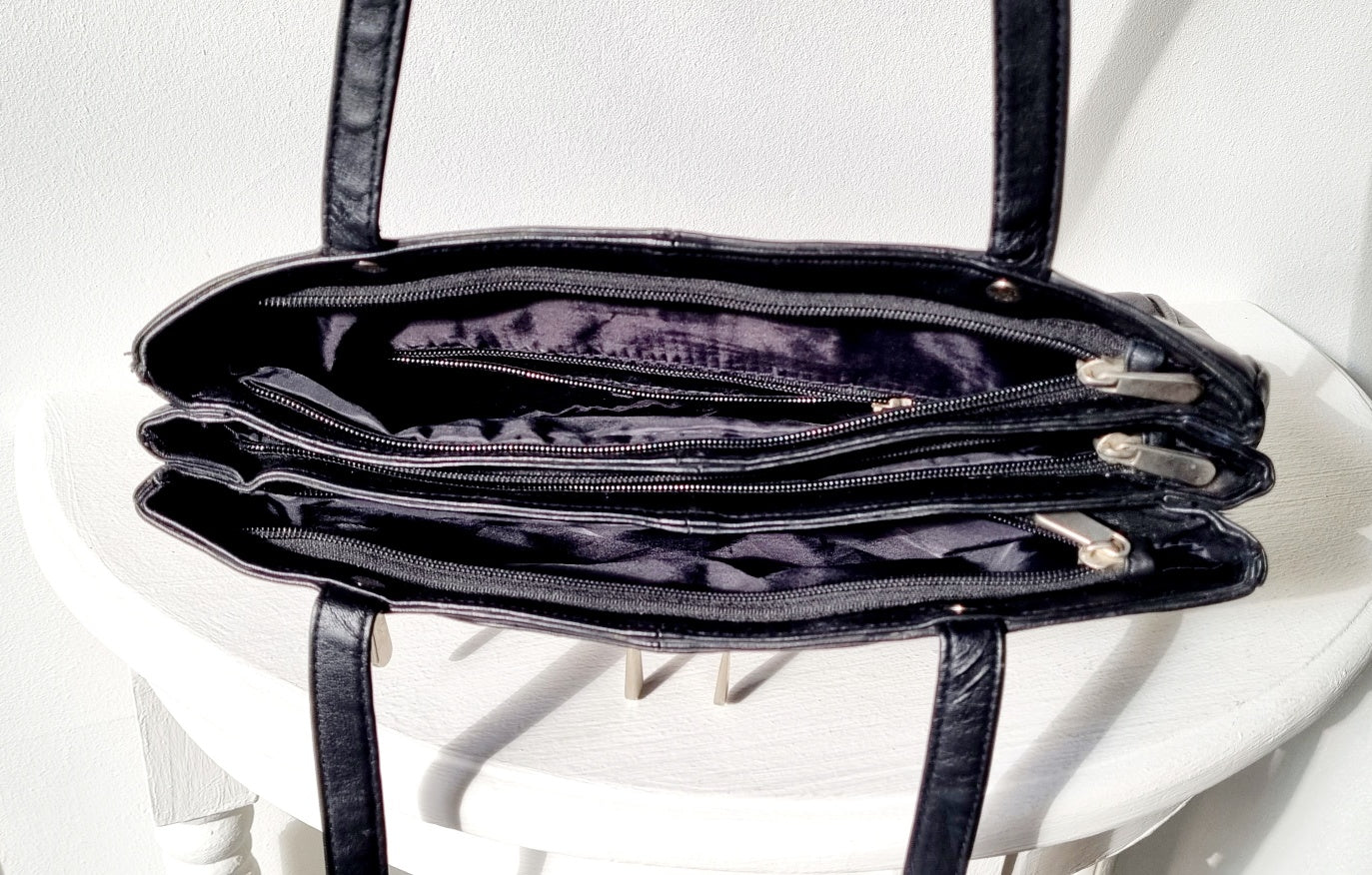 No Brand - Black Leather Tote Bag