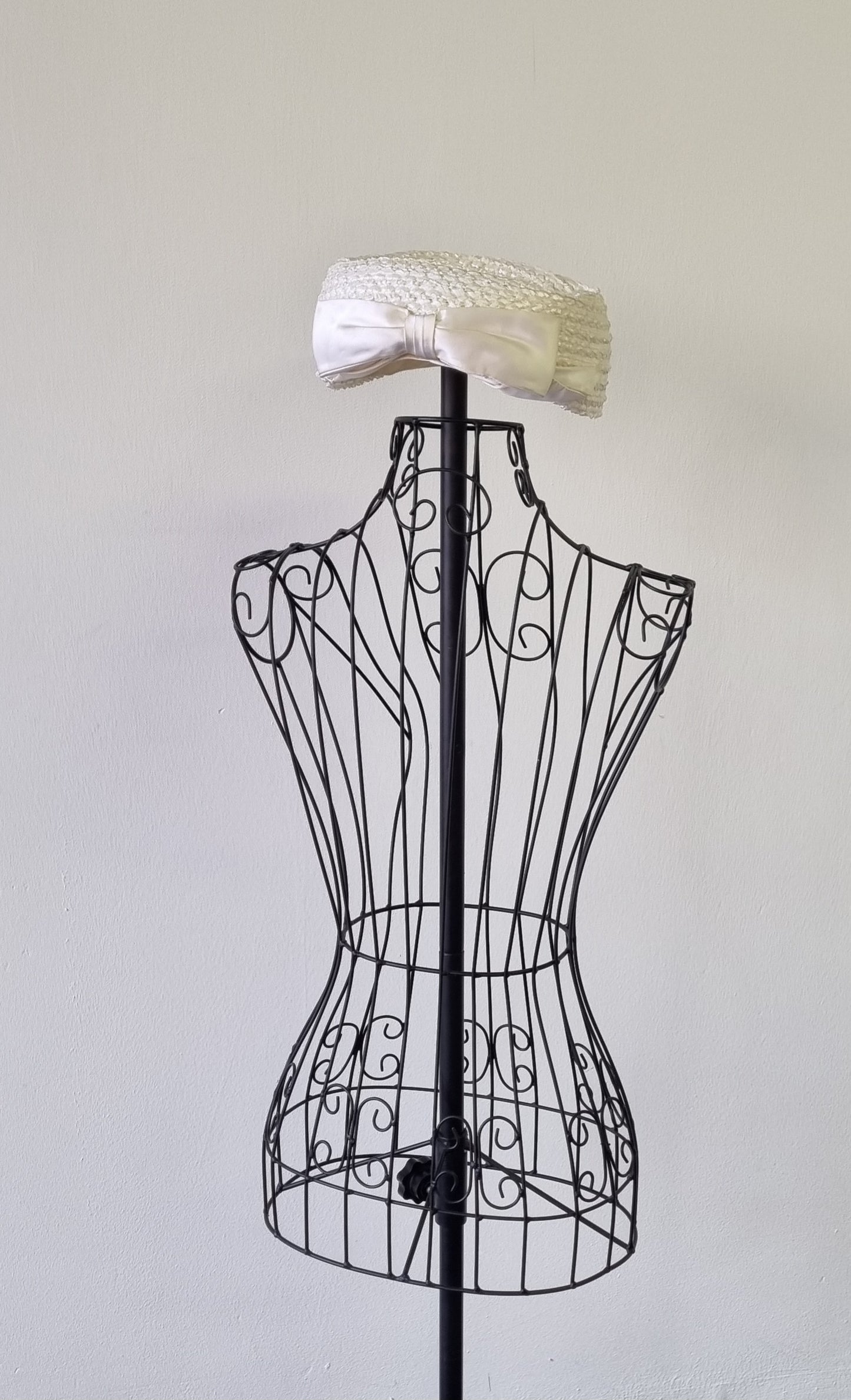 Vintage Chunky Straw Pillbox Hat