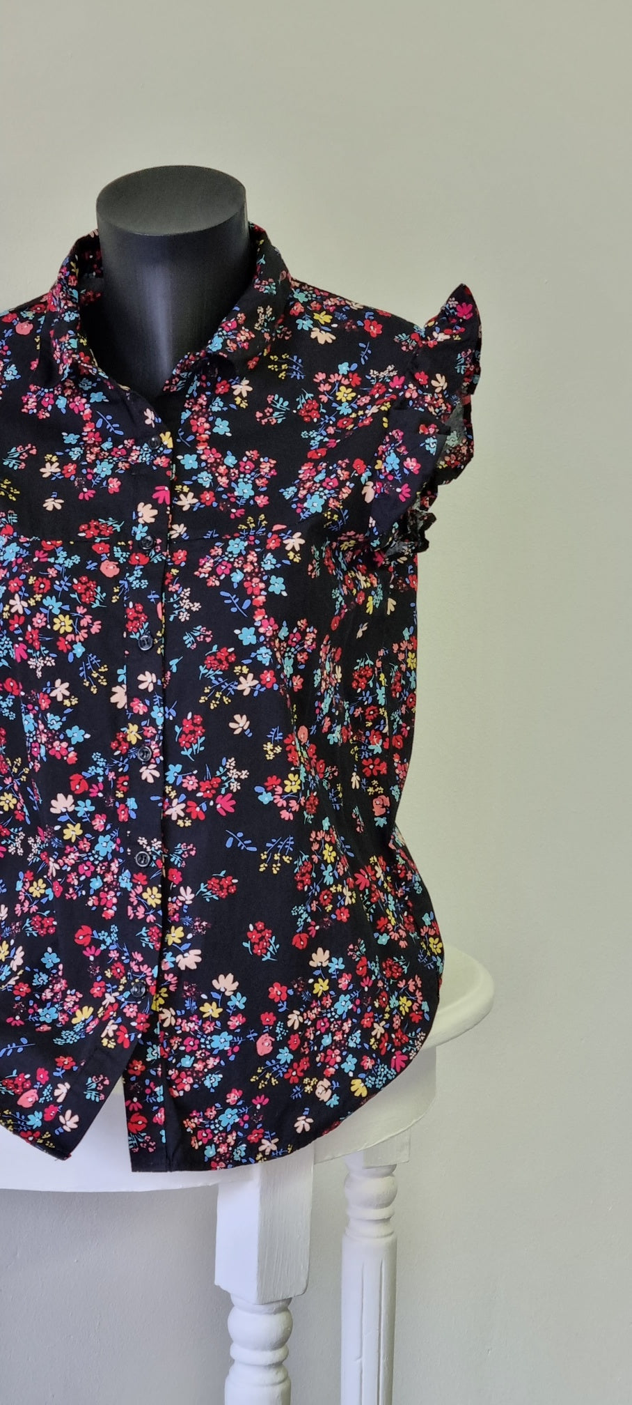 RT - Black multi color flower printed cotton short sleeve shirt