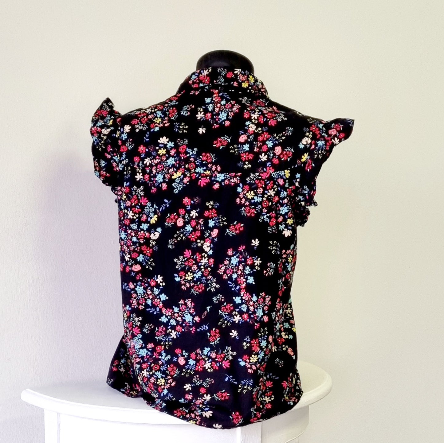 RT - Black multi color flower printed cotton short sleeve shirt