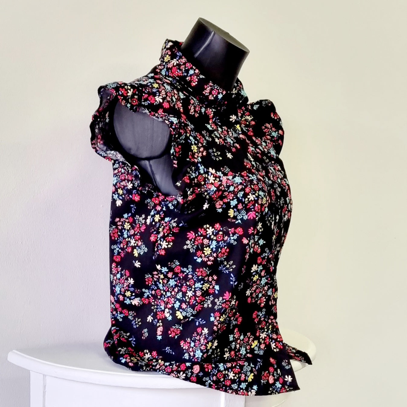 RT - Black multi color flower printed cotton short sleeve shirt