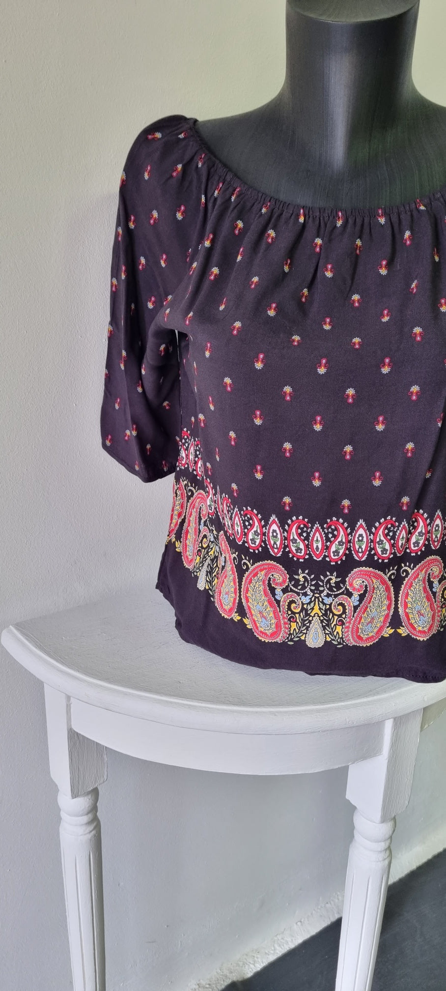 Fashion Collection - Black Printed Paisley off shoulder top