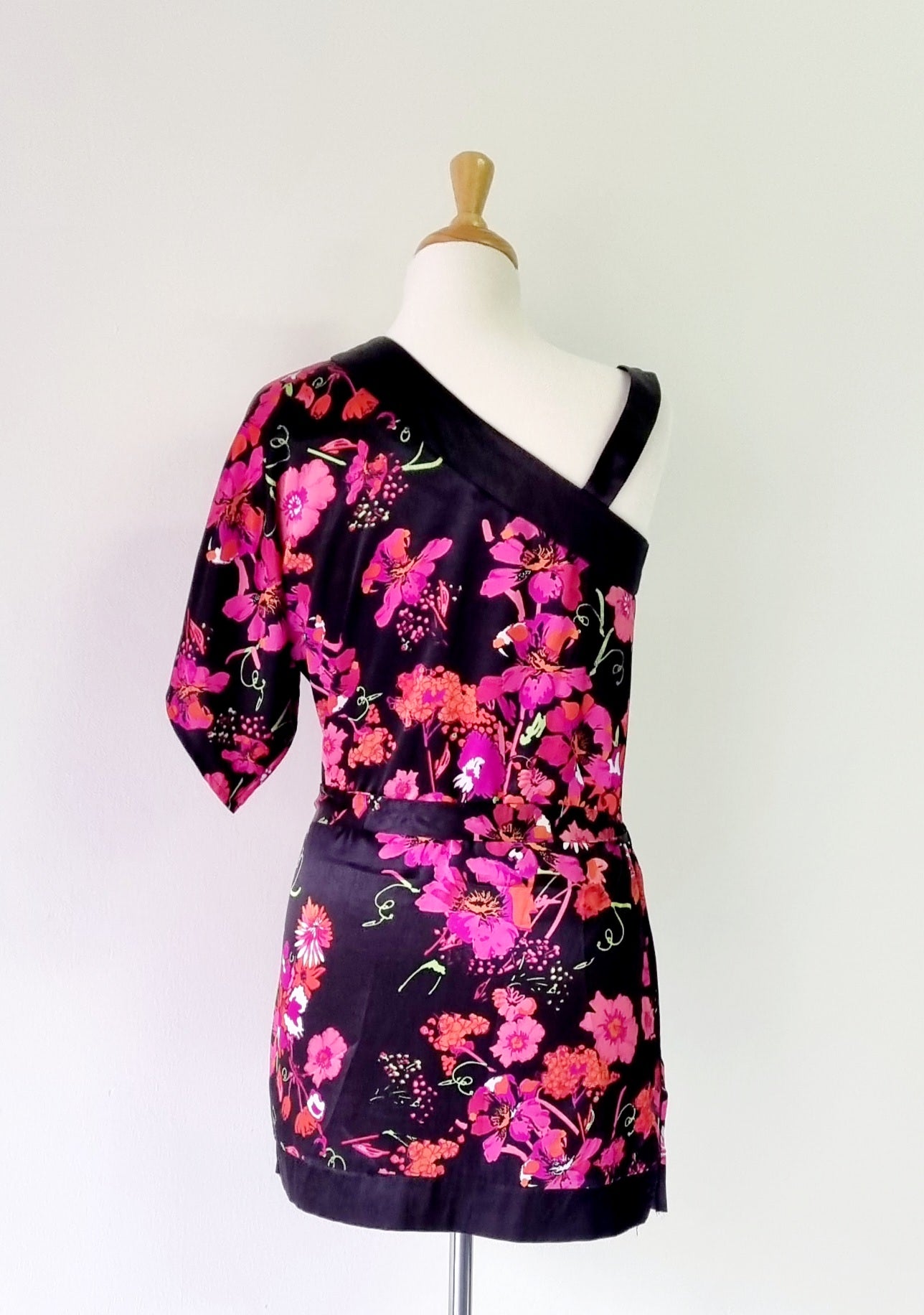 Oasis by Foschini - Black & Pink Floral One Shoulder Blouse