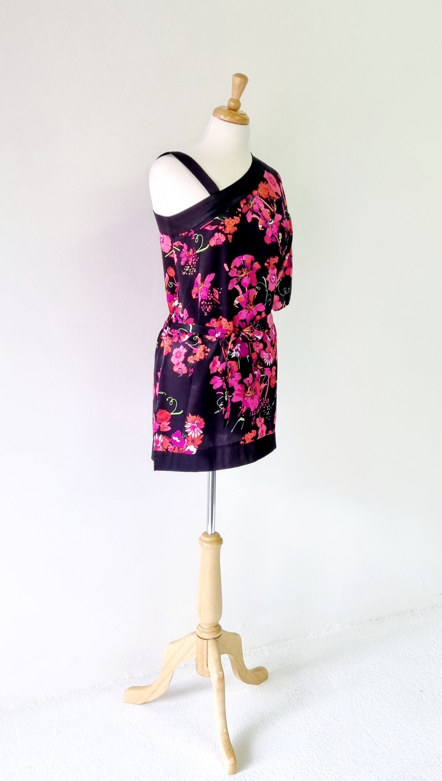 Oasis by Foschini - Black & Pink Floral One Shoulder Blouse