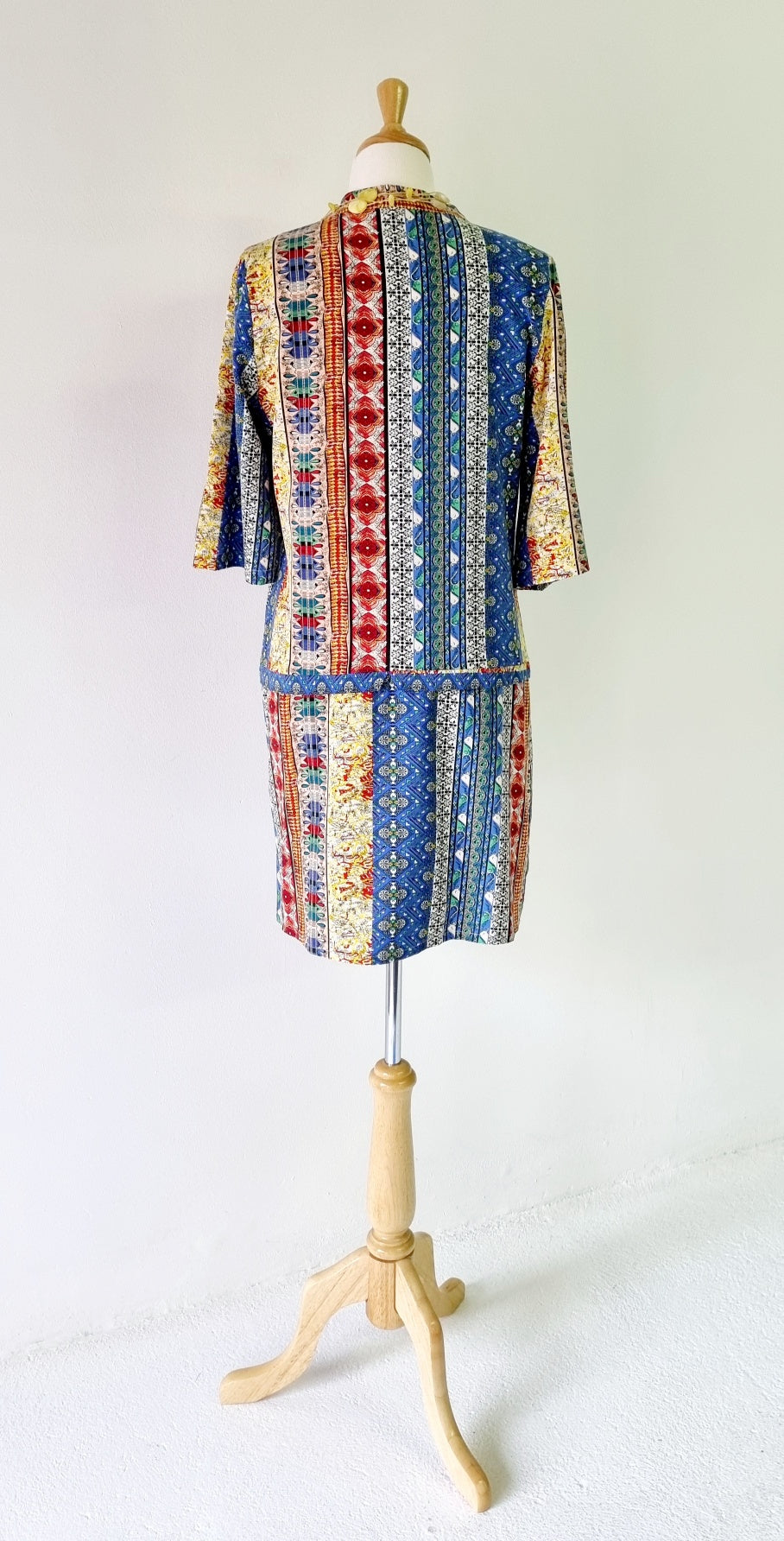 f.o.r.d.a.y.s - Bright and Cheerful Summer Straight Stretch Dress