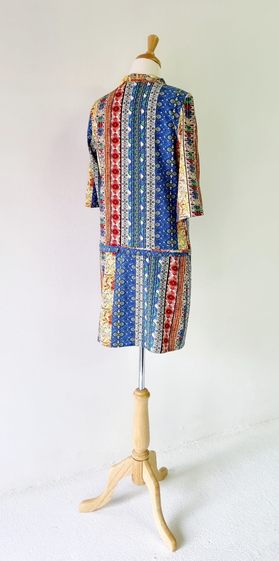 f.o.r.d.a.y.s - Bright and Cheerful Summer Straight Stretch Dress