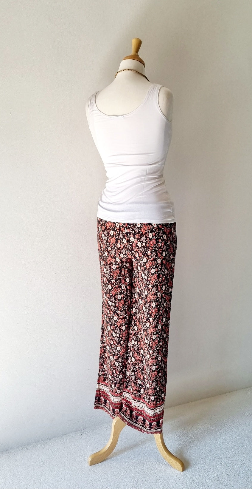 Trs - Brown & Beige wide leg relaxed slacks with side pockets