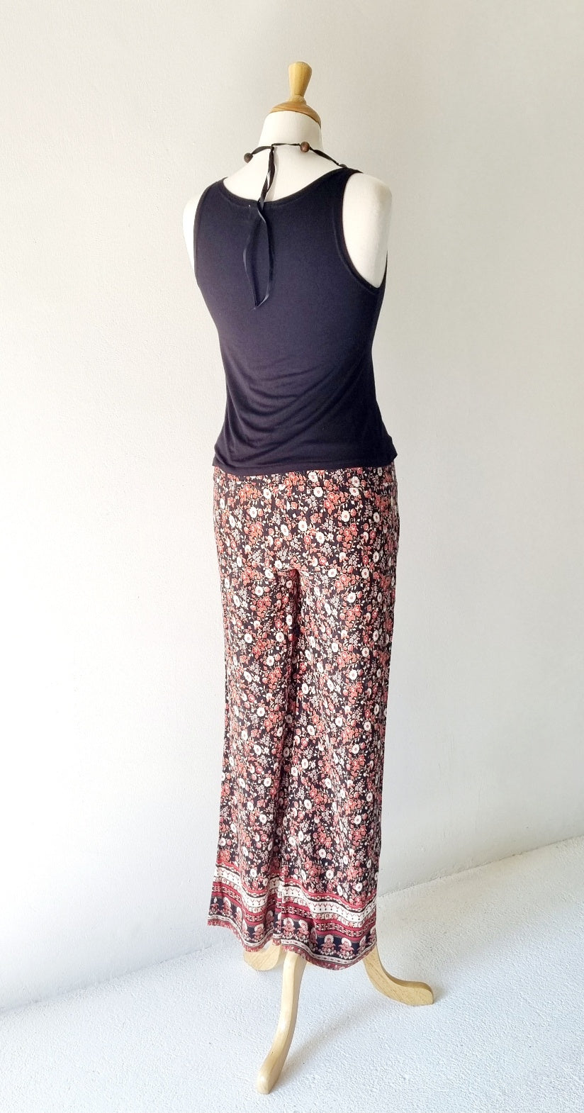 Trs - Brown & Beige wide leg relaxed slacks with side pockets