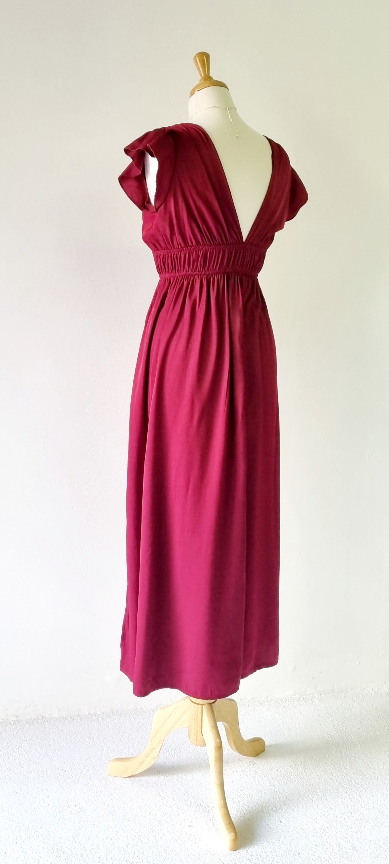 No Tag - Maroon low V-Cut elasticized high waisted maxi dress