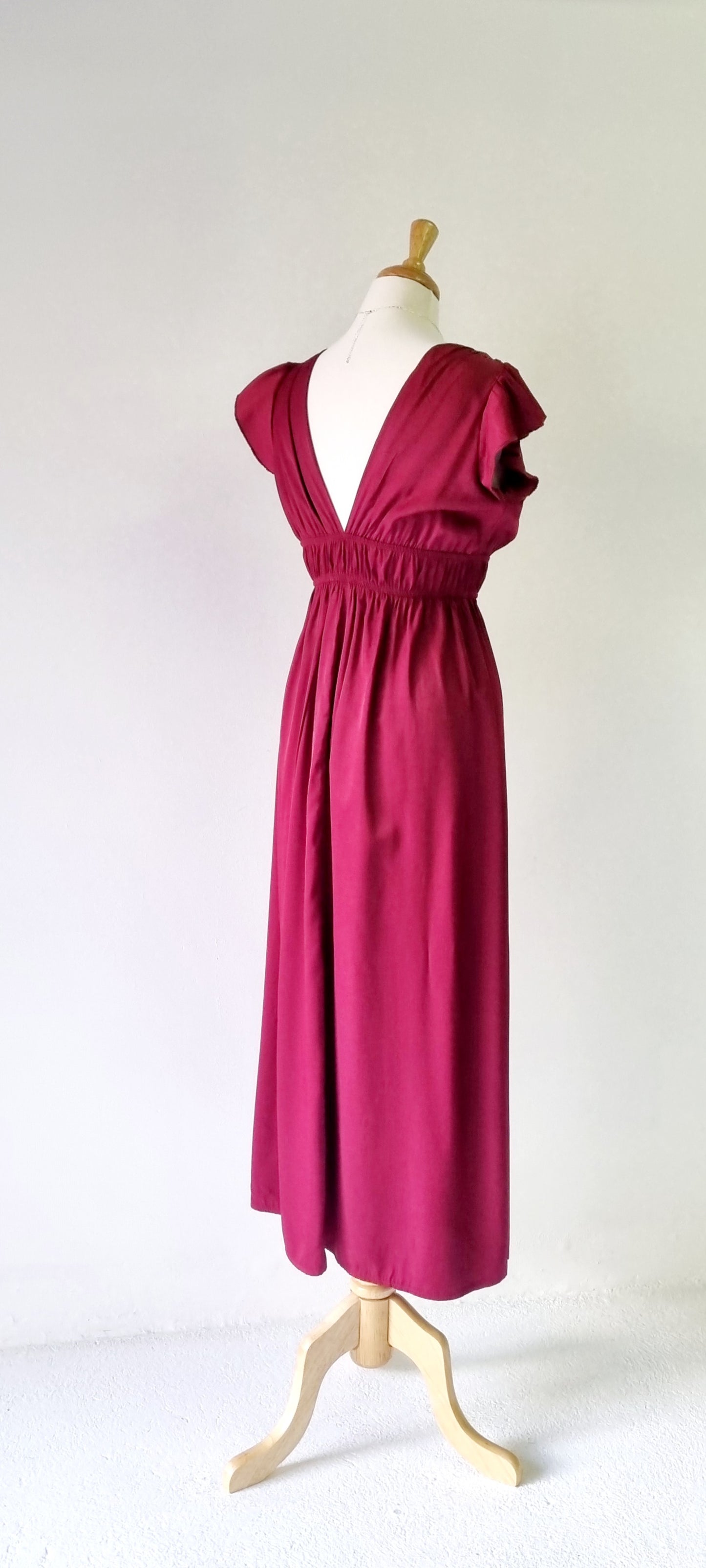 No Tag - Maroon low V-Cut elasticized high waisted maxi dress
