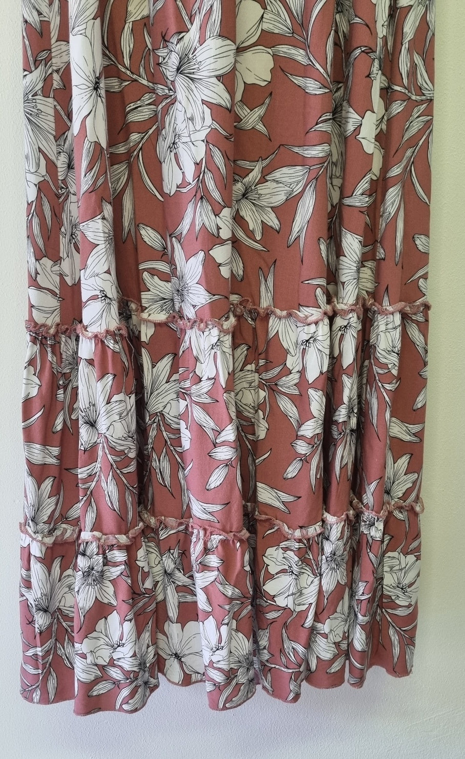 Journal - Floral dusty pink and white high neckline maxi summer dress