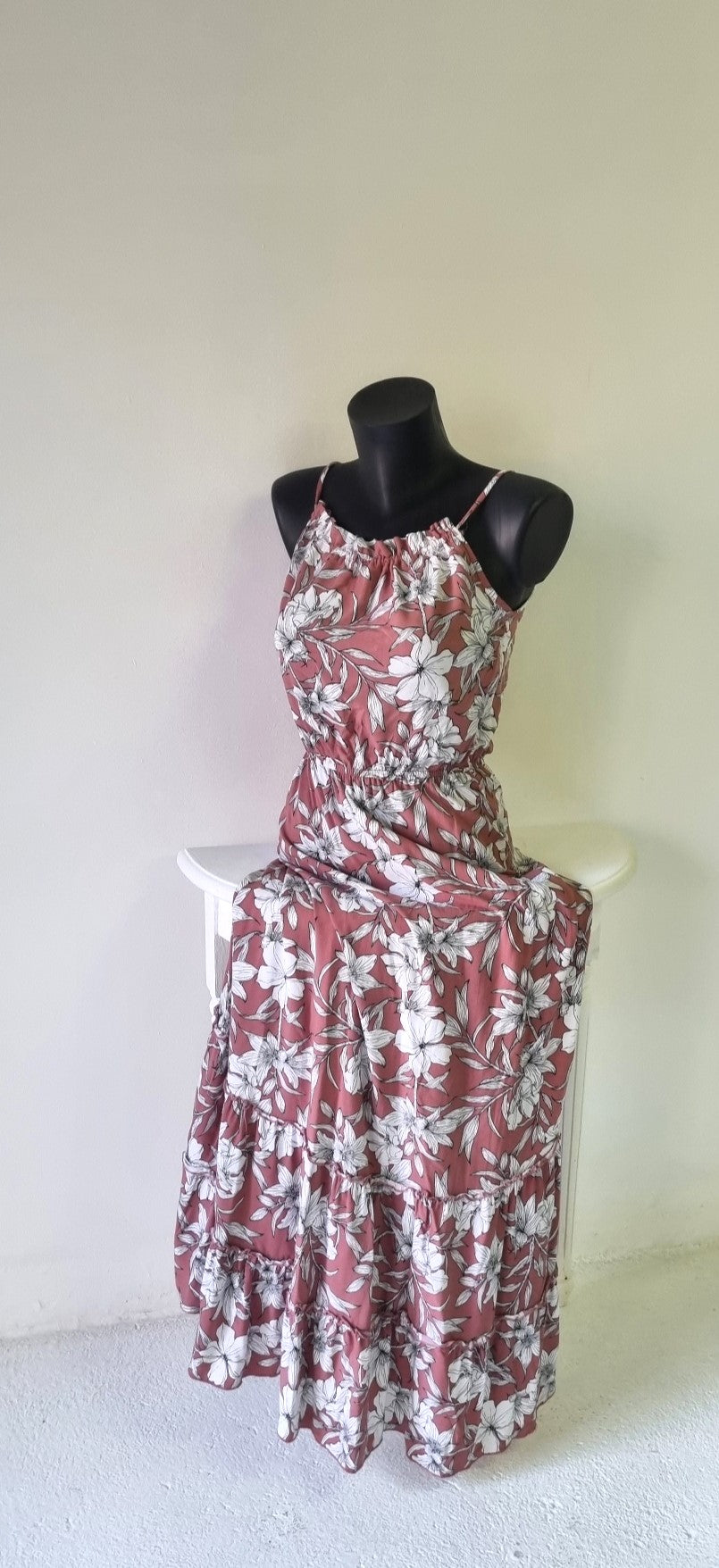 Journal - Floral dusty pink and white high neckline maxi summer dress