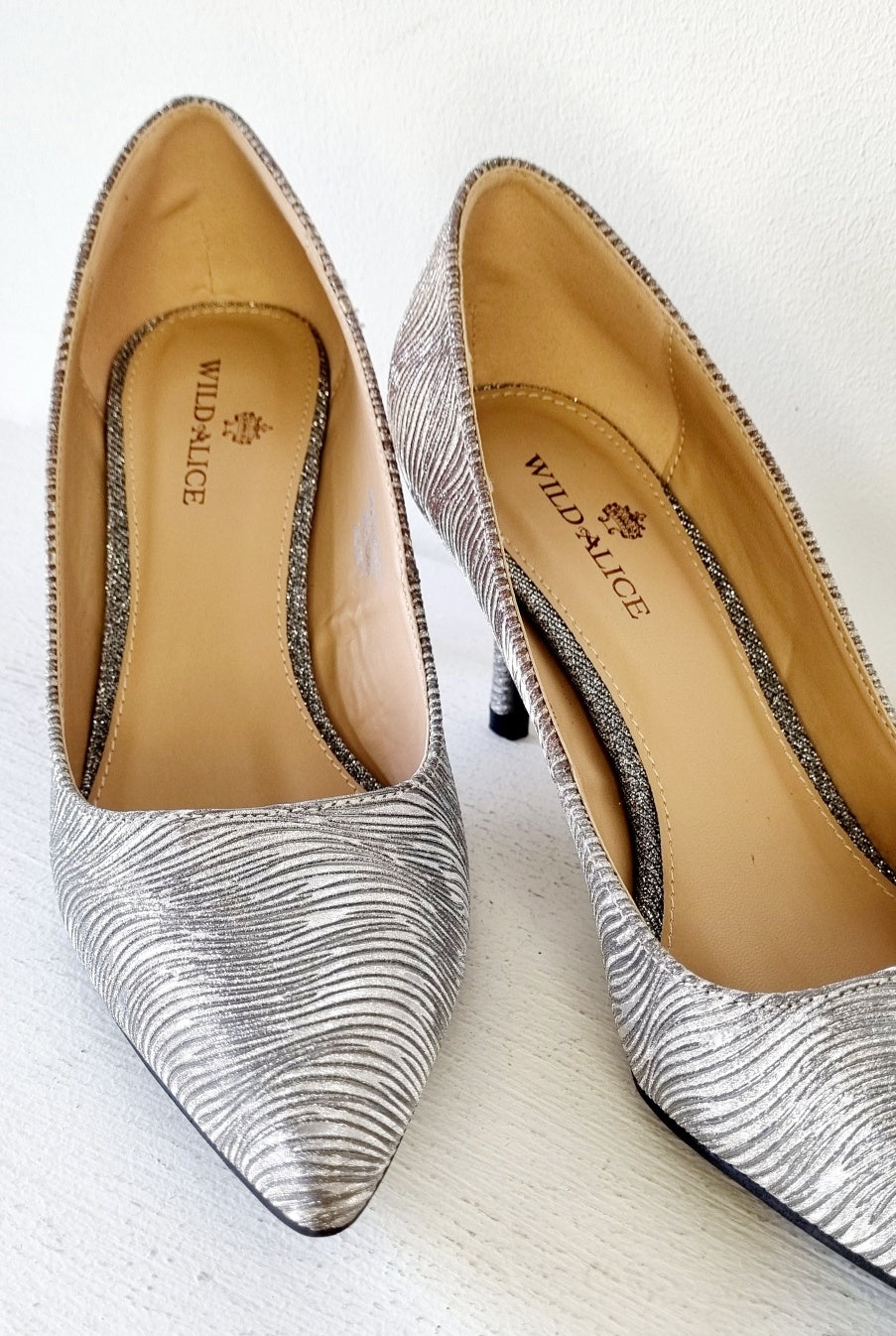 Wild Alice - Sophisticated sliver gold ombre heeled court shoes