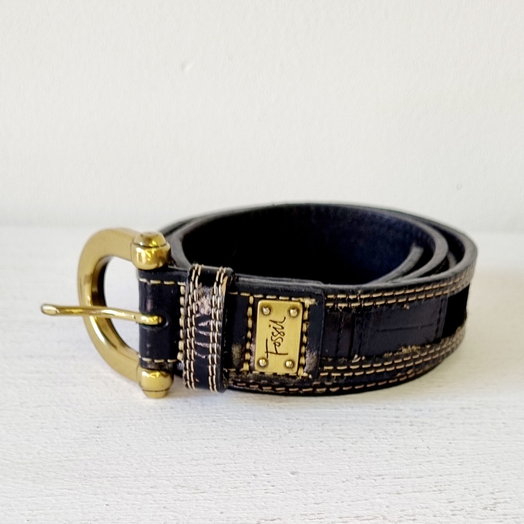 Fossil leather belt hot sale