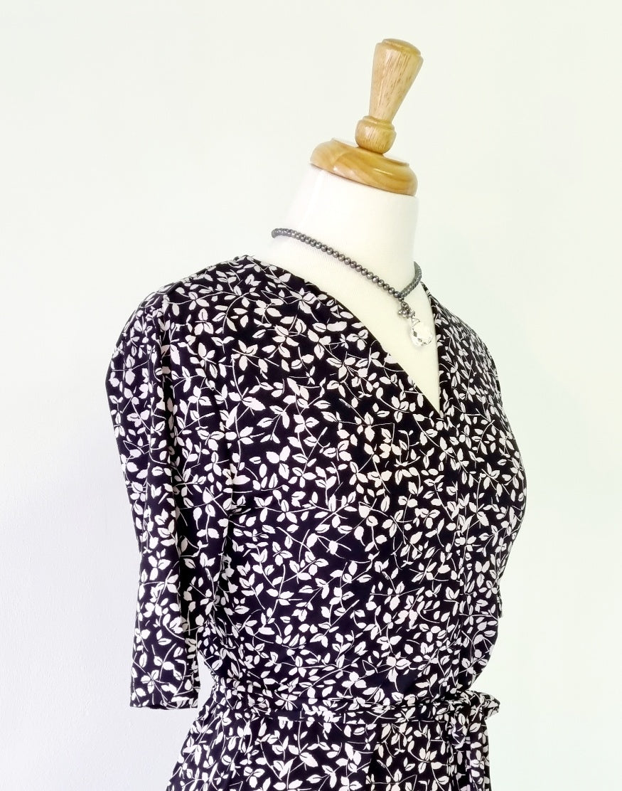 Chaus New York - Black & White 3/4 Sleeve Maxi Dress with belt