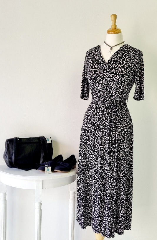 Chaus New York - Black & White 3/4 Sleeve Maxi Dress with belt