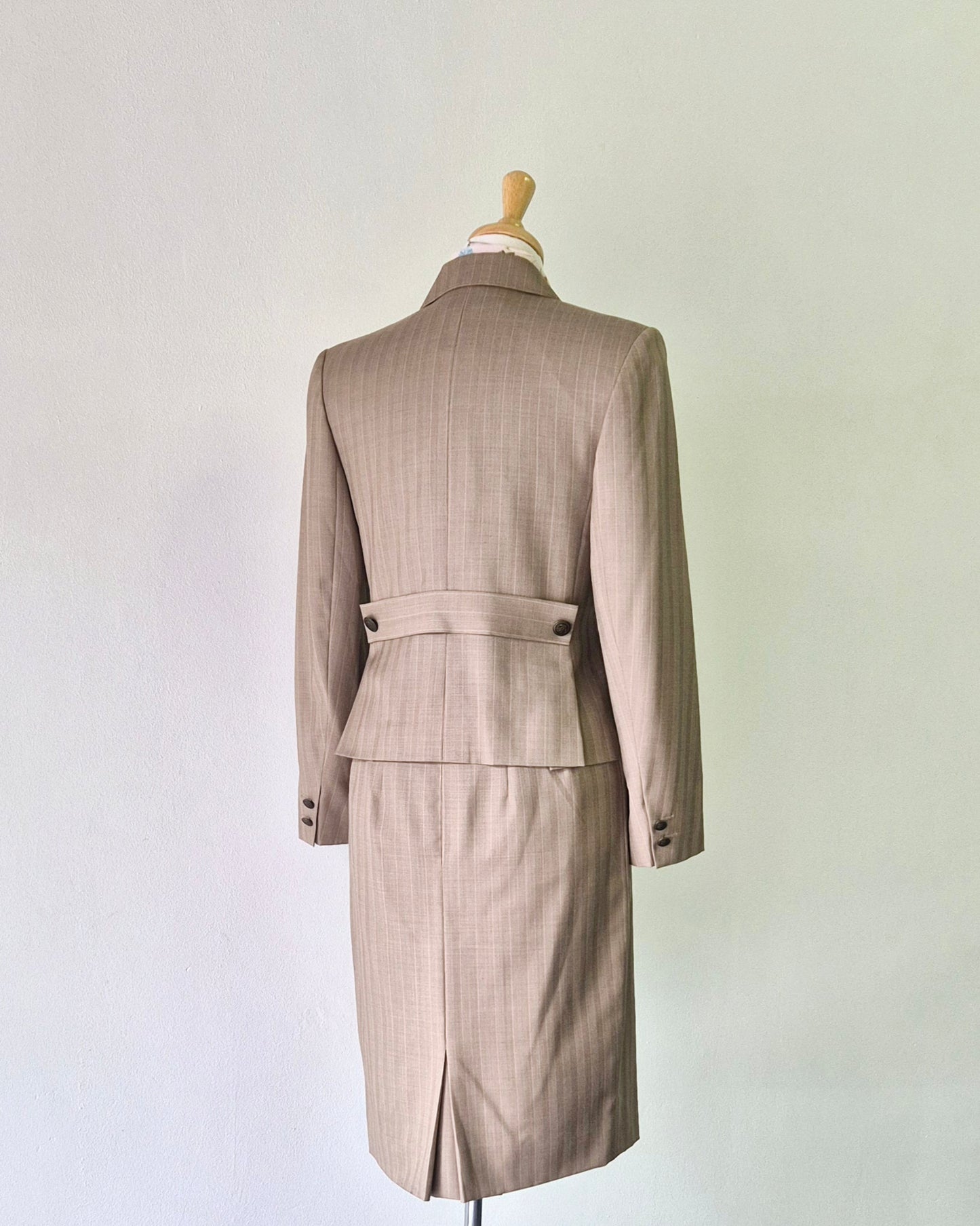Lanifico F.LLi Cerruti 2 Piece Ladies Suit