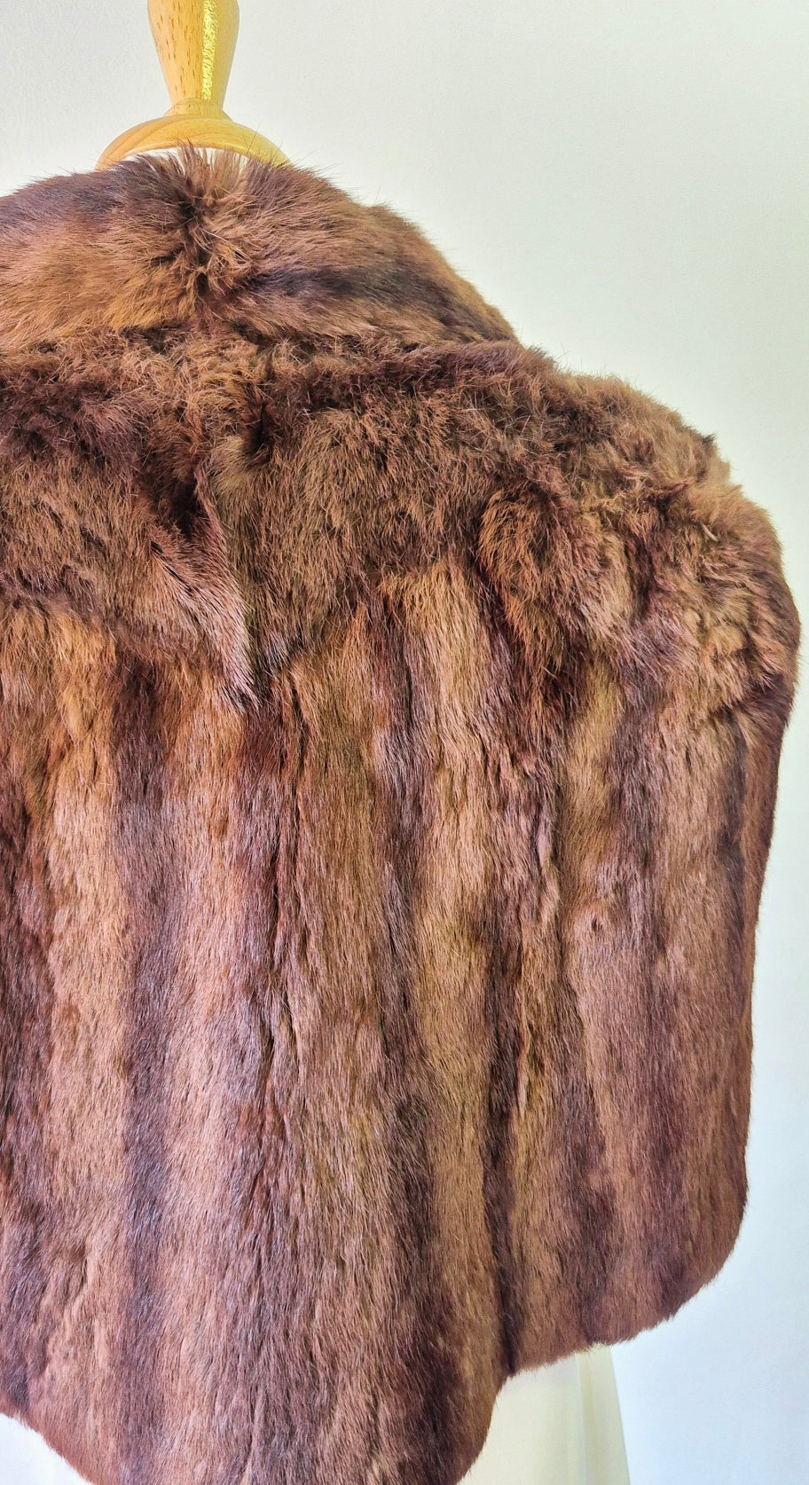 Graham 10Y Furrier Brown Mink Fur Stole