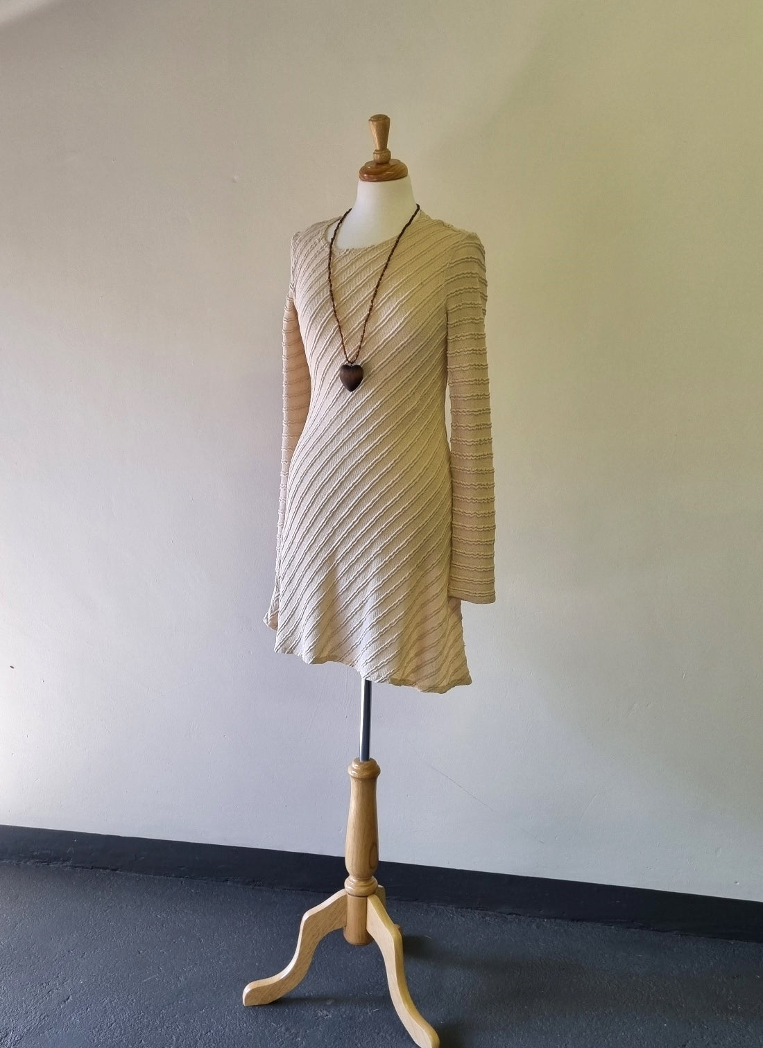 Jenni Button - Beige woven cut on the bias dress