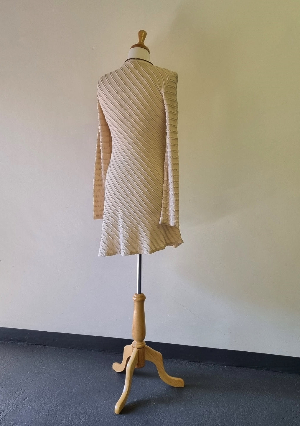Jenni Button - Beige woven cut on the bias dress
