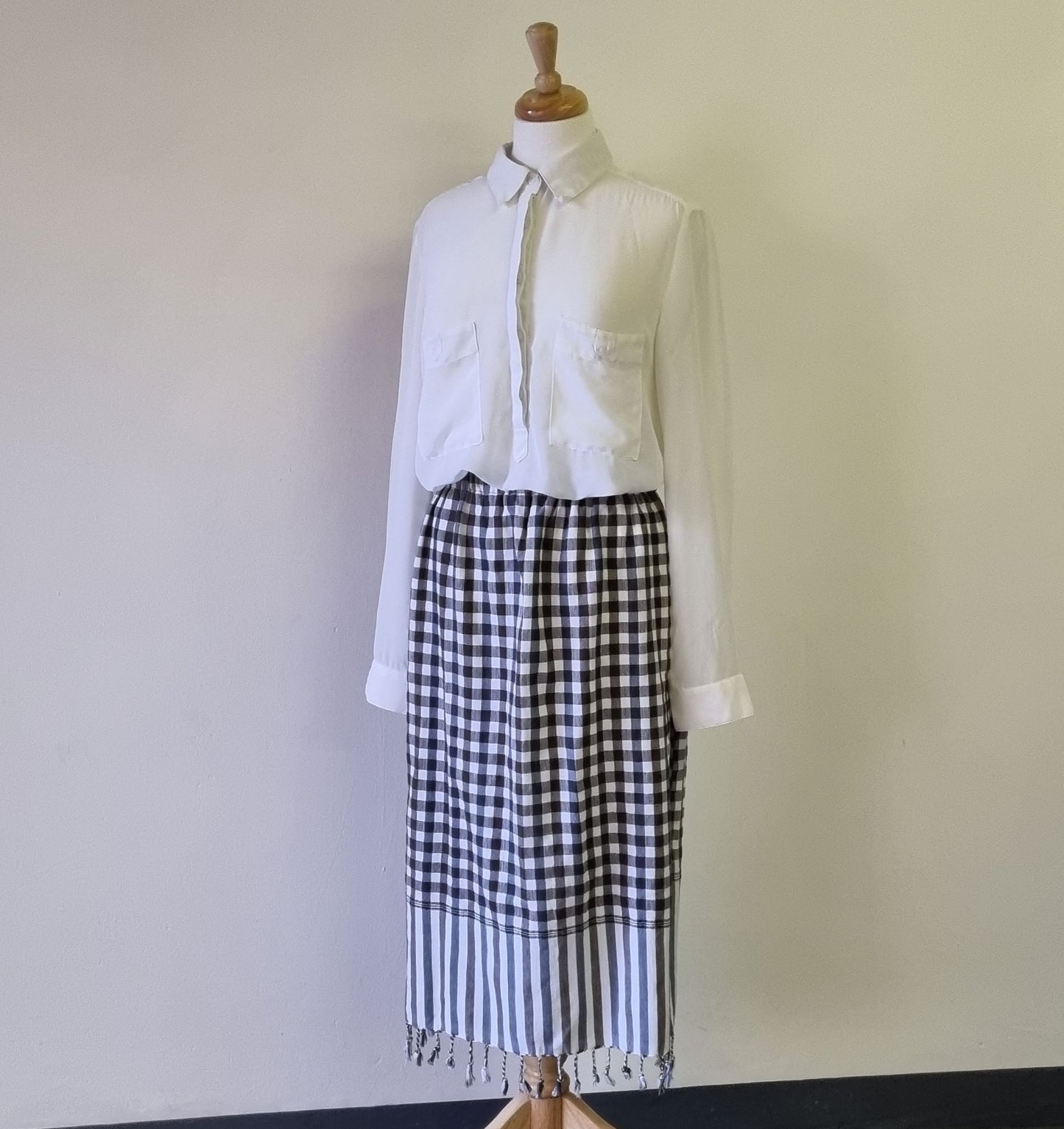 No Tag - Tasseled brown check skirt