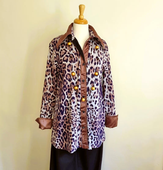 Classic Long sleeve leopard print shirt/jacket with cuff sleeves