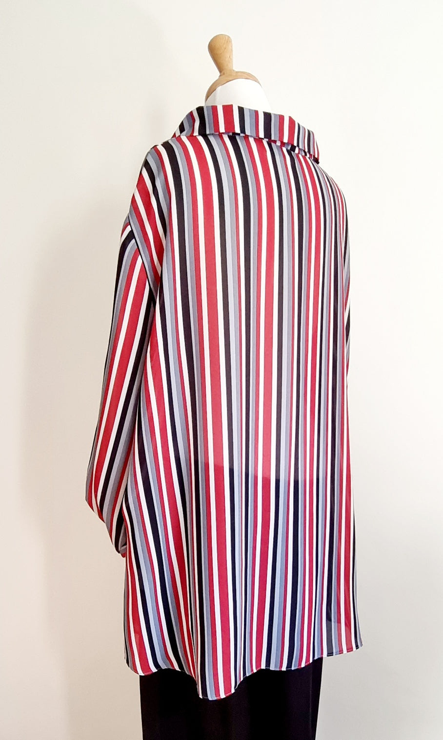 Donna Claire - Red, Black & White Shirt