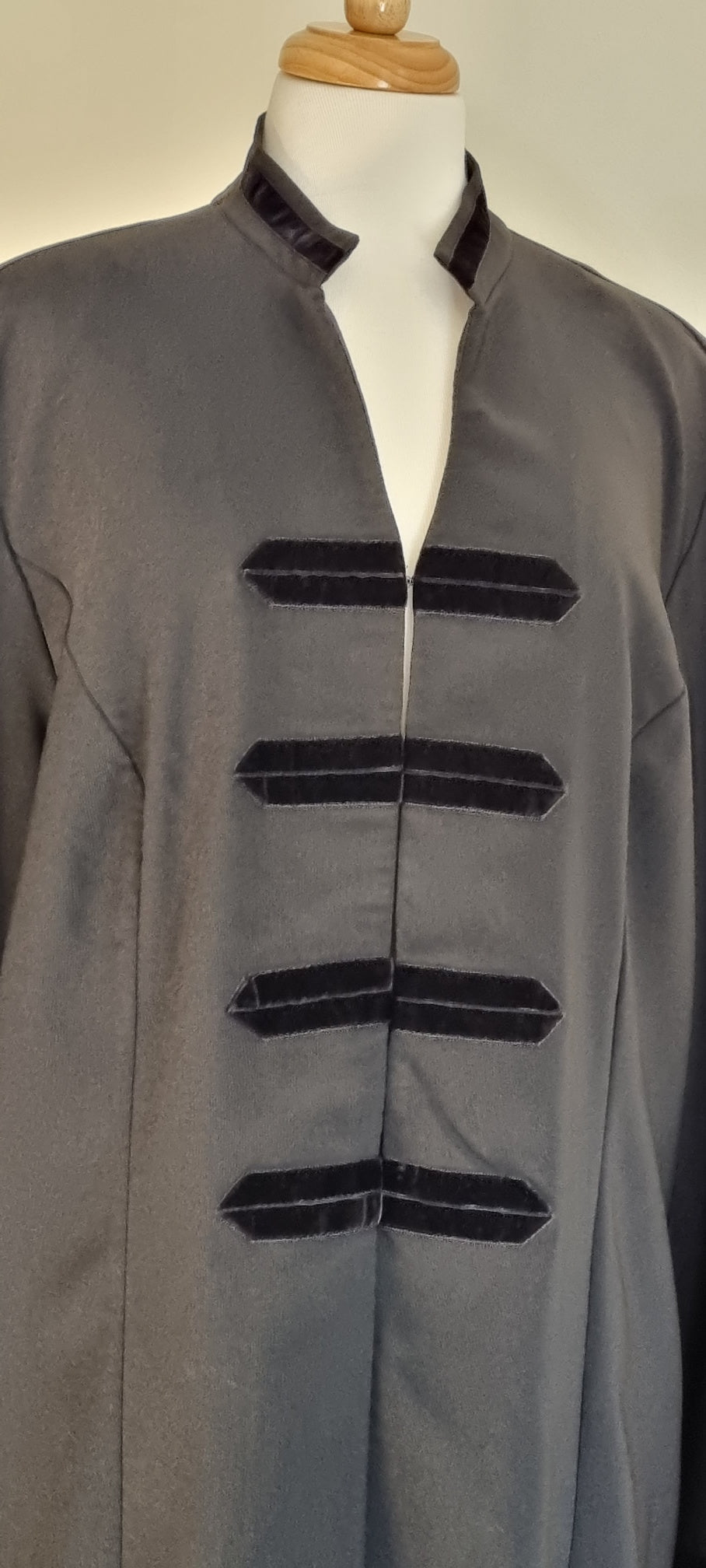 Donna Claire - Black velvet trimmed coat