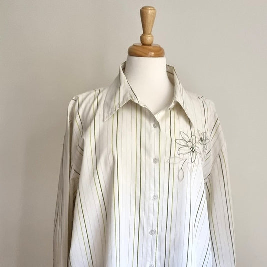 Donna Claire - White & green long sleeve shirt
