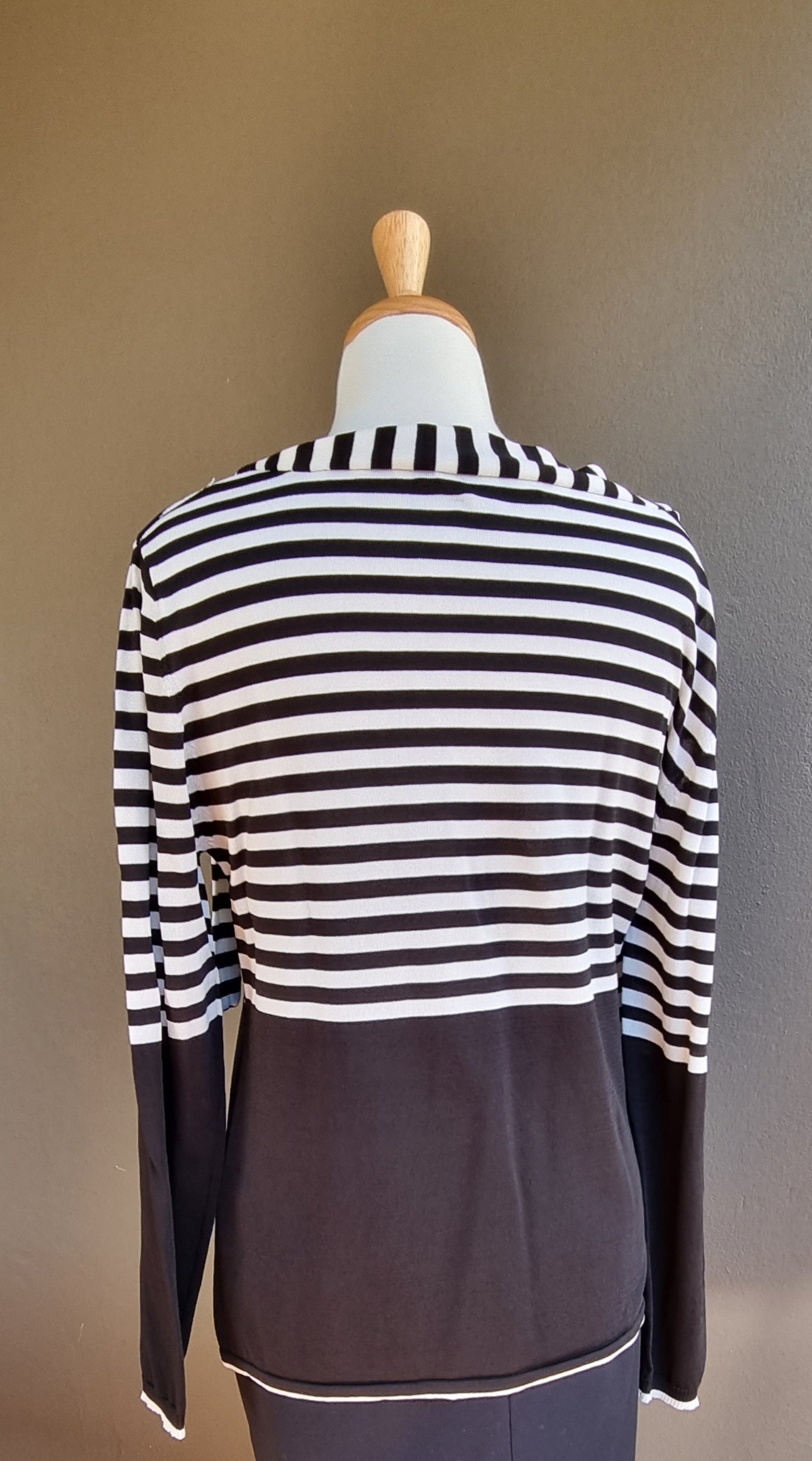 Pringle - Striped Knitted Top