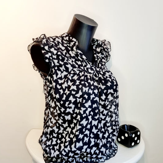 Tramp - Black & white frilled butterfly blouse