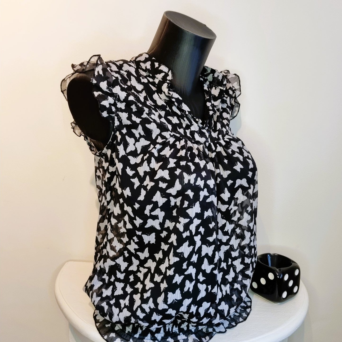 Tramp - Black & white frilled butterfly blouse